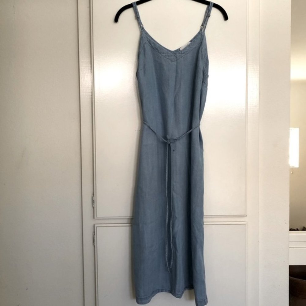 Universal Thread Denim V-Neck Dress | M